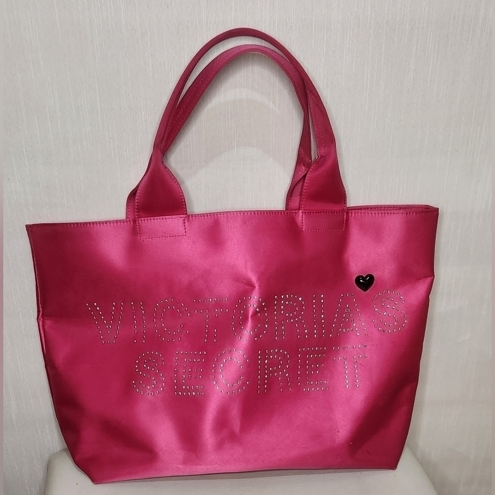 VICTORIA SECRET TOTE BAG used pink color in good condition